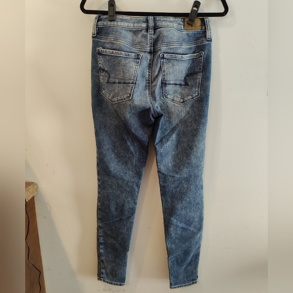 AE Ripped Distressed Hi-Rise Jegging - Picture 2 of 7